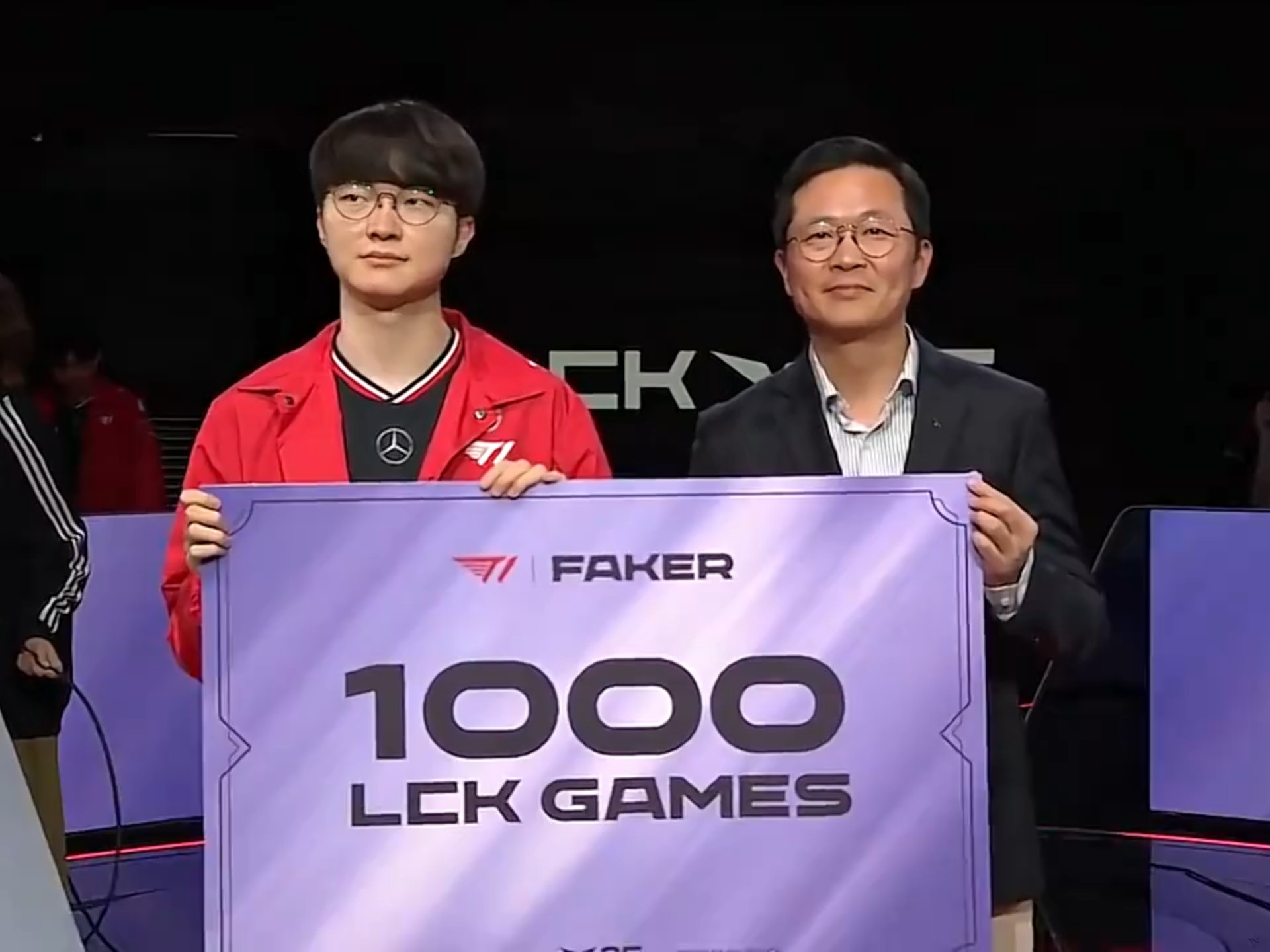 爱游戏官网-Faker焦点对战，西亚卡姆与80激战C9分钟，出色防守胜负难料！再创辉煌时刻