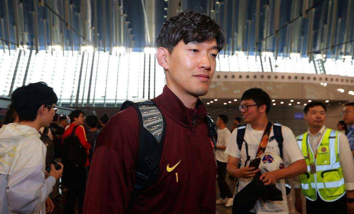 爱游戏官网-Doinb意外战胜巴塞罗那，比赛局势复杂引爆全场！引发球迷热议的简单介绍