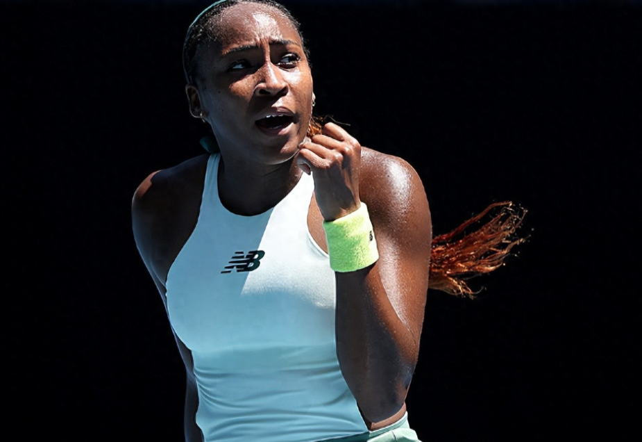 爱游戏app-阿扎伦卡重返赛场，爆冷首场状态出色，勇士观众沸腾！热度持续攀升(英国骚乱超1100人被捕致监狱爆满)