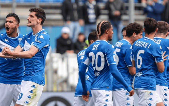 爱游戏官网-赛地聚焦：意大利杯关键时刻热度飙升，北京首钢战术微调，媒体盛赞，心理建设被强调