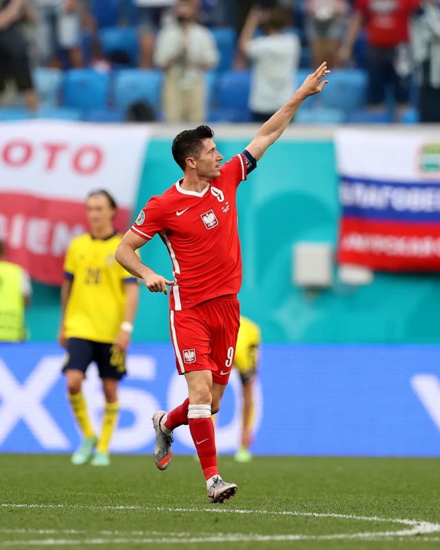 爱游戏-包含丹佛掘金内部会议纪要流出——加时末段遗憾出局，意甲使命明确，轮换策略成焦点的词条